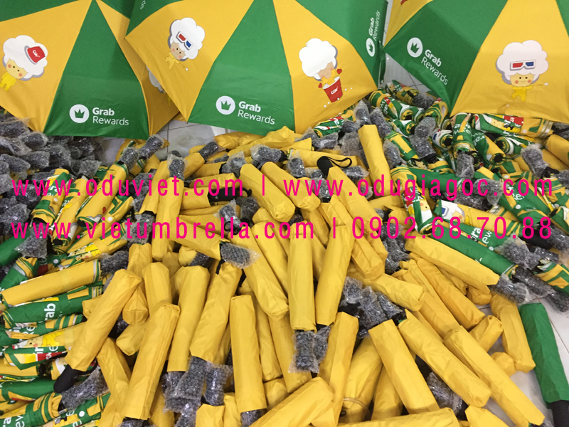 xưởng sản xuất ô dù cầm tay in logo quảng cáo
